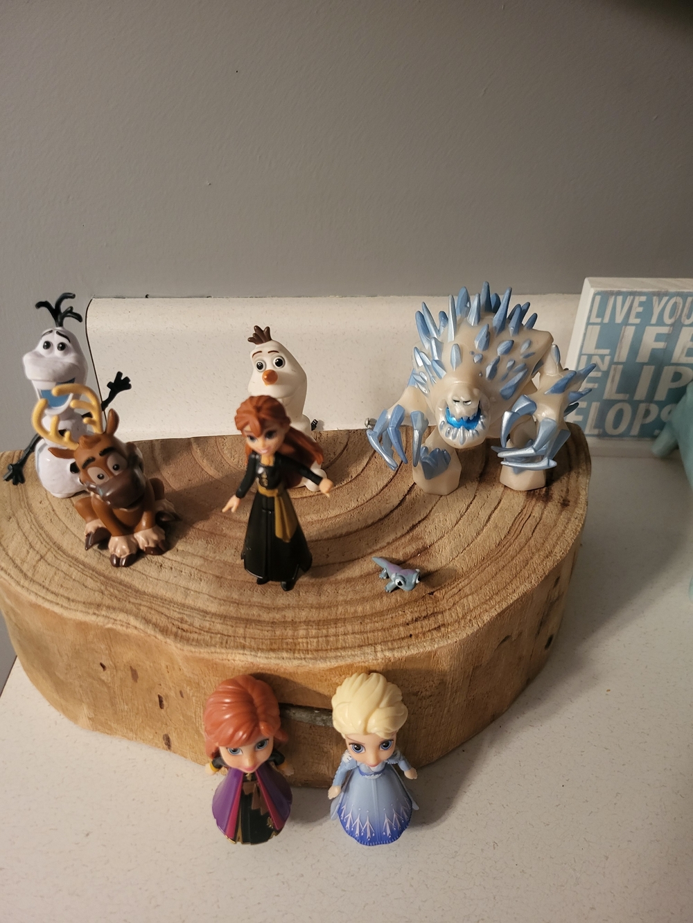 Disney FROZEN Lot PVC figures Preowned